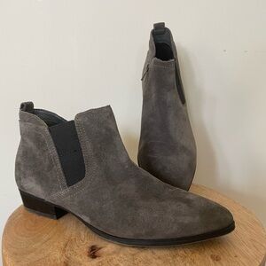 Naturalizer Leather Boots